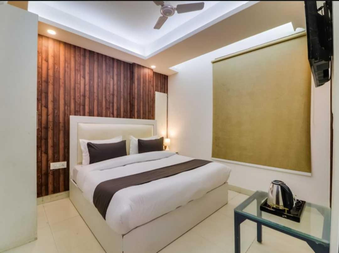 Hotel O Galaxy Stay Nueva Delhi Exterior foto