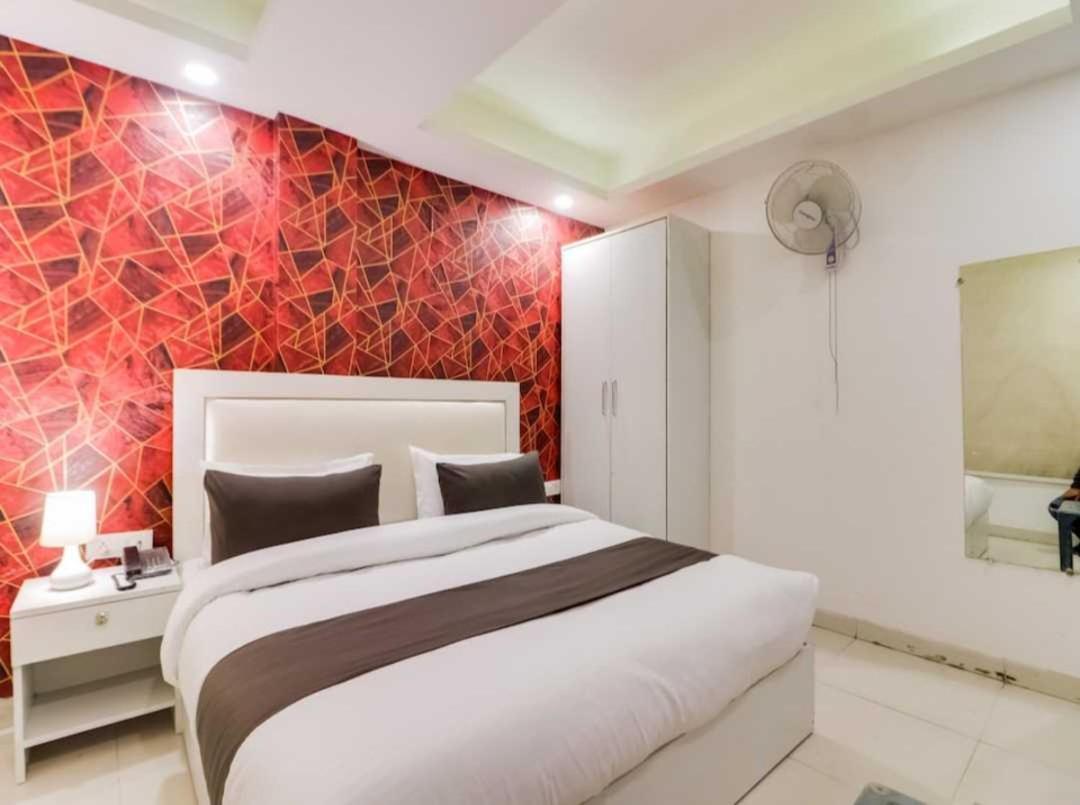 Hotel O Galaxy Stay Nueva Delhi Exterior foto